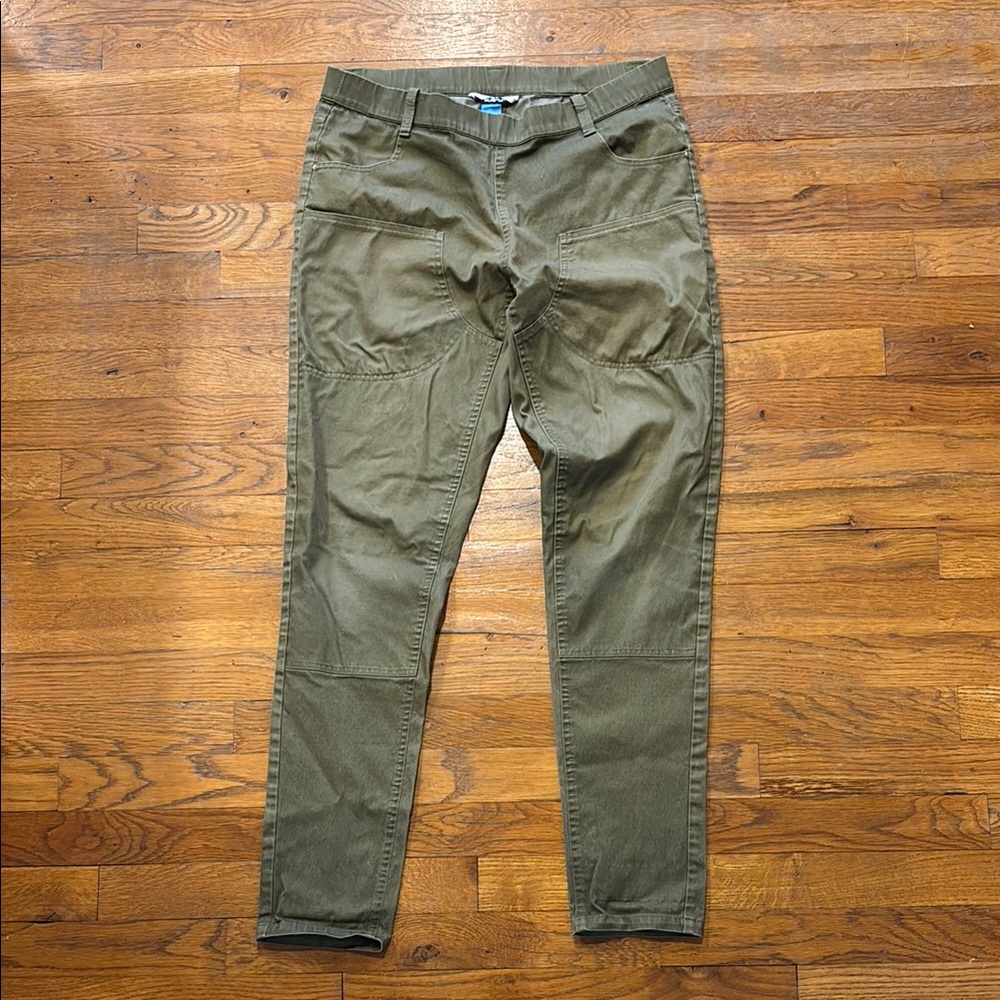 Kavu Green Cargo Pants - slim tapered with extra front pockets